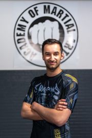 Maxim Krieger---Trainer für Kickboxen